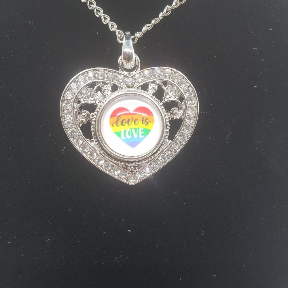 Women's necklace (Lgbt)